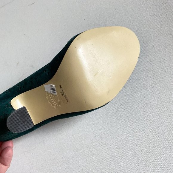 Brand NEW Hale Bob Emerald Green Leather Laser Cut MAry JAne High Heels 9.5M - Picture 6 of 7